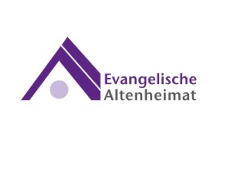 Das Bild zeigt ein Logo mit einem stilisierten lila Dach und einem darunter liegenden Kreis, neben der Aufschrift "Evangelische Altenheimat".