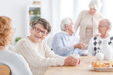 Tanznachmittag für Seniorinnen & Senioren