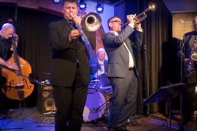 1. Häfnerhaslacher Kulturfrühschoppen mit Helmut Dolds Dixieband