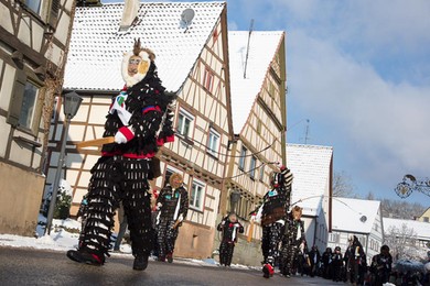 Urzelntag mit Umzug & Brauchtumsvorführungen